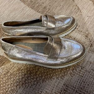 A New Day Shimmering Rose Gold Loafers Size 7.5